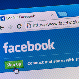 Facebook Kullanıcısının Kişisel Verileri Satışa Çıkarıldı.